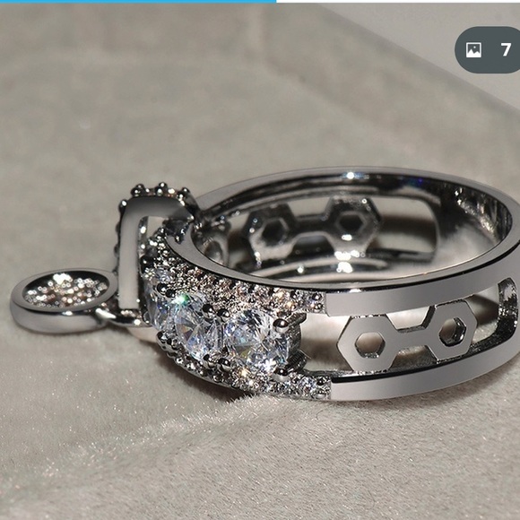 SILVER FASHION RING - Picture 2 of 2